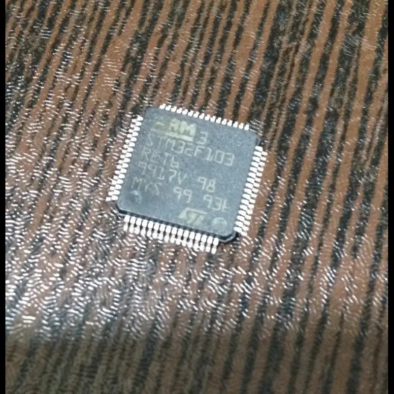 STM32F103RET6