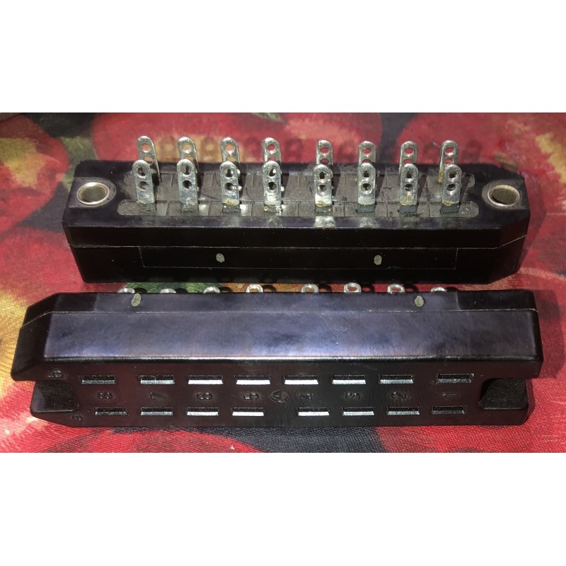 Rectangular power socket a+b 8pin 