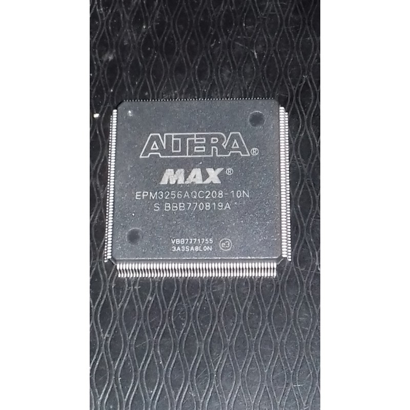 EPM3256AQC208-10N