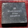 MC68EC000FN10    Motorola